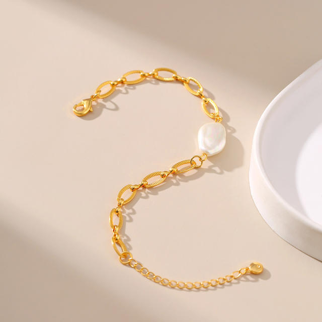 Vintage baroque pearl 18KG copper chain bracelet