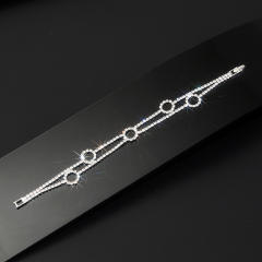 Delicate pave setting rhinestone circle diamond bracelet