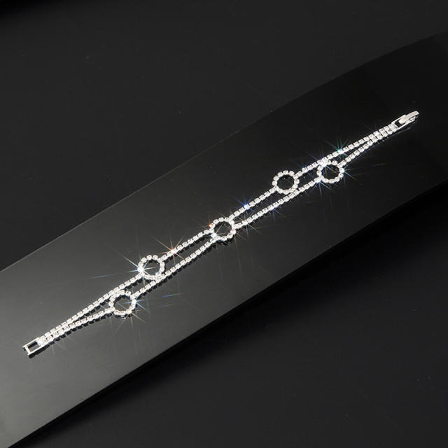Delicate pave setting rhinestone circle diamond bracelet