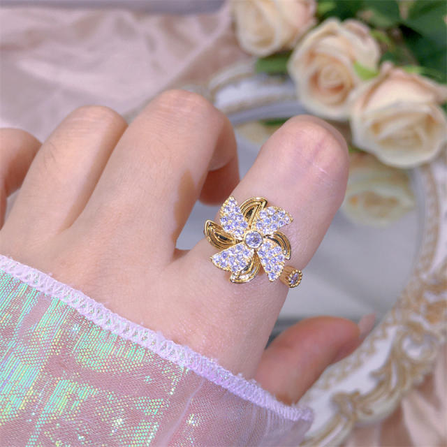 Delicate diamond flower clover copper rotatable fidget rings