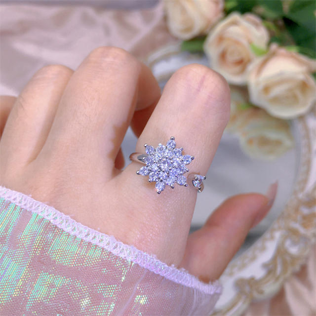 Delicate diamond flower clover copper rotatable fidget rings