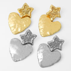 Chunky heart metal earrings