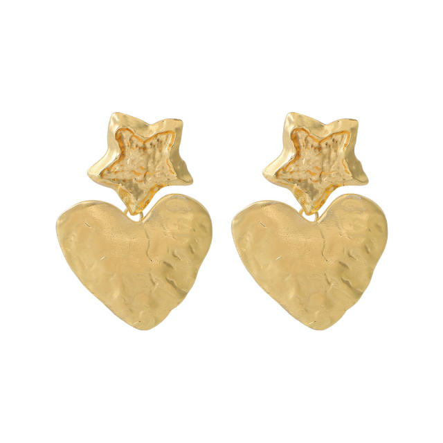 Chunky heart metal earrings