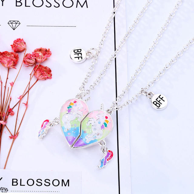 Hot sale unicorn pattern Magnetic attraction heart BFF necklace