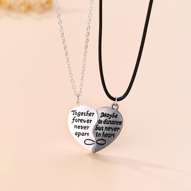 Fashionable letter Magnetic attraction heart couple necklace