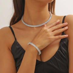 Delicate wedding diamond choker bangle set