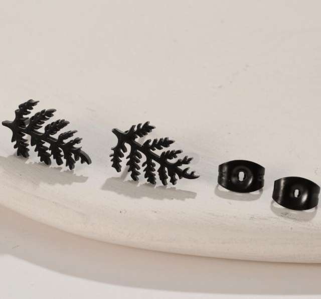 Creative cheap price stainless steel studs earrings