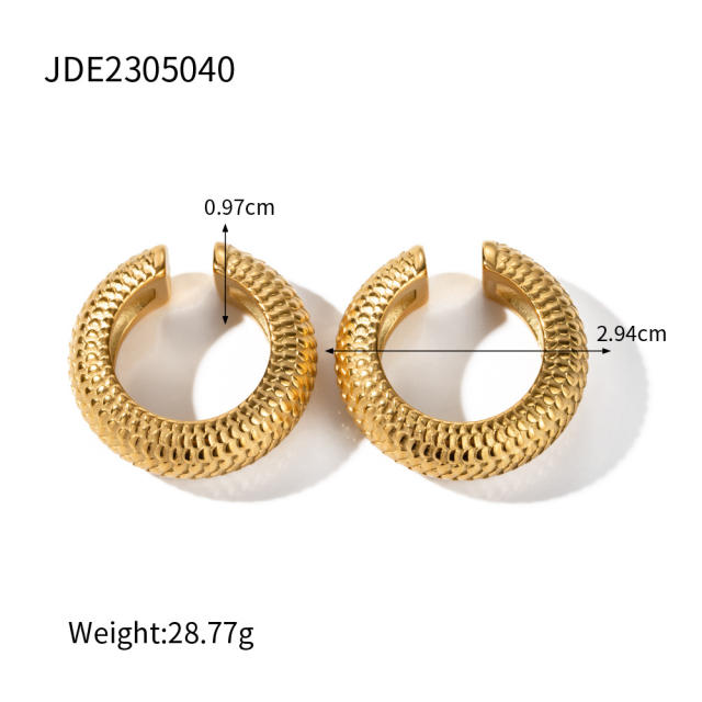 18KG chunky stainless steel ear cuff