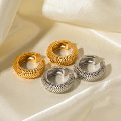 18KG chunky stainless steel ear cuff