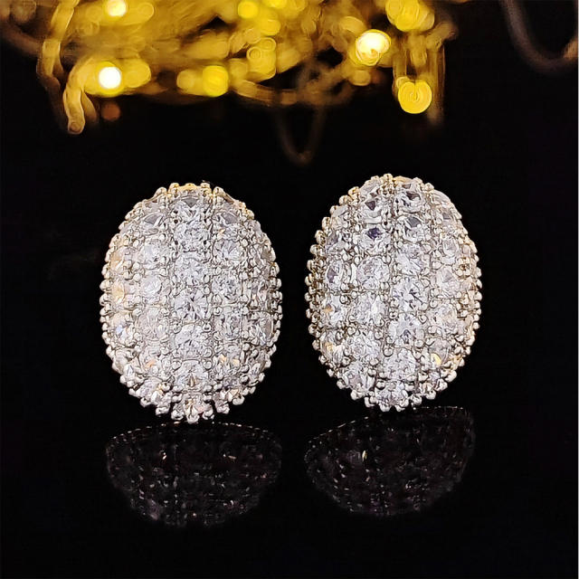 Chic oval shape diamond ear studs