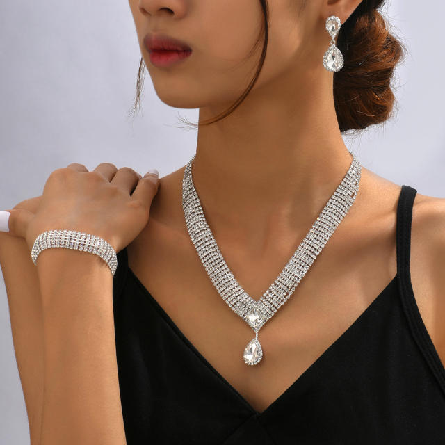 Chic design diamond necklace set for bridal