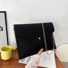 Concise clutch with chain