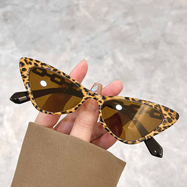 Personality cat eye shape sunglasses