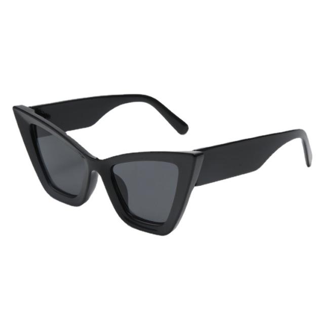 Vintage large shape cat eye sunglasses
