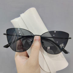 Easy match metal frame sunglasses