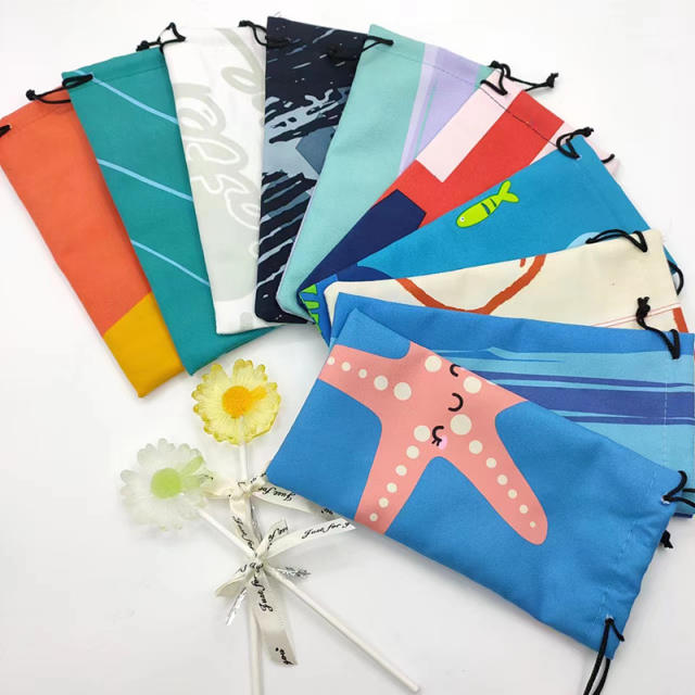 Color pattern glasses case