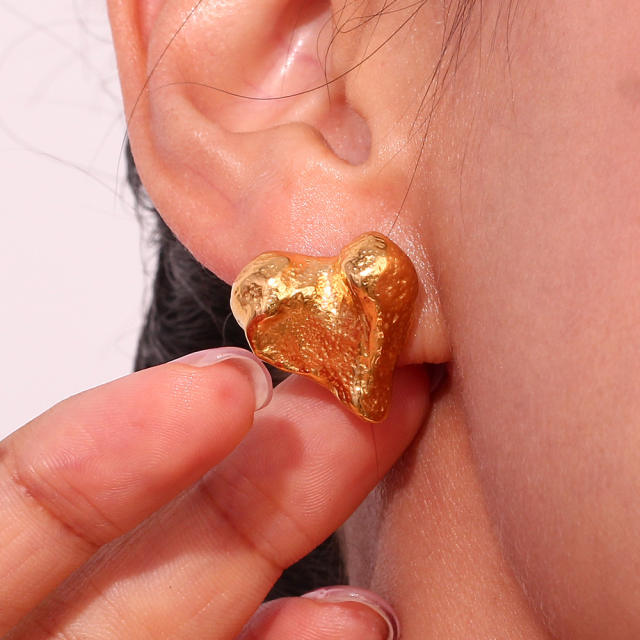 18KG chunky stainless steel heart earrings