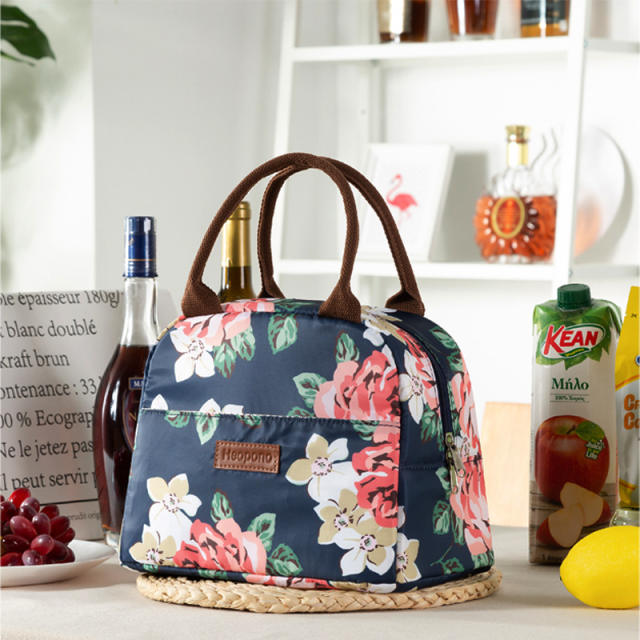 Occident fashion colorful pattern handle lunch bag