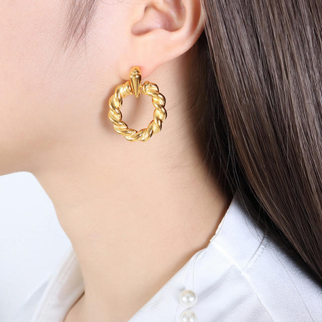 Vintage concise twisted circle stainless steel earrings