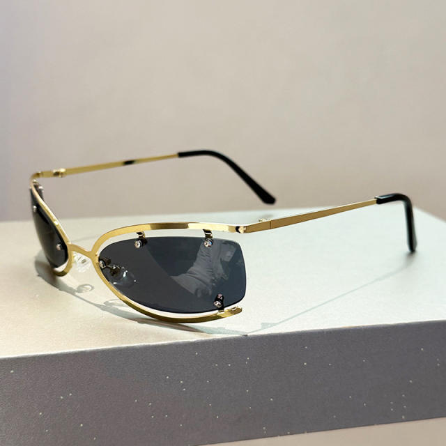 Y2K hollow out oval shape sunglasses