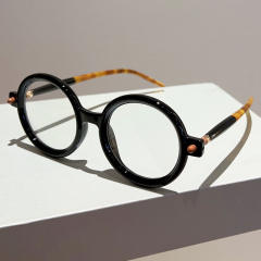 Vintage round shape sunglasses