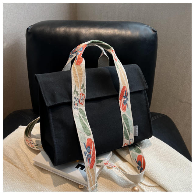 Korean fashion plain color canvas handbag