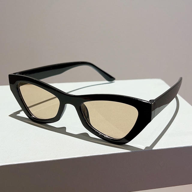 Modern triangle shape personality sunglasses