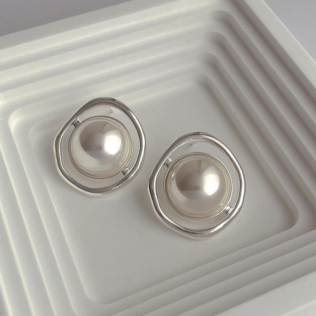 Korean fashion round shape pearl copper studs earrings