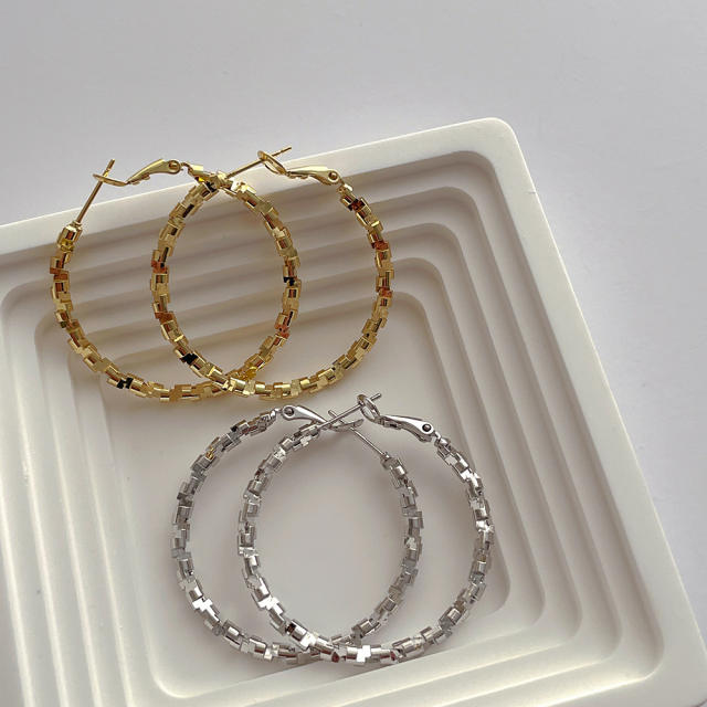 Simple large hoop earrings