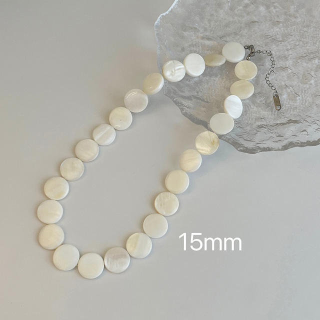 Boho holiday trend round shape shell choker necklace