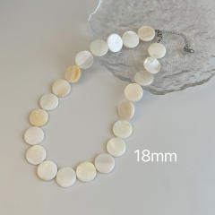 Boho holiday trend round shape shell choker necklace