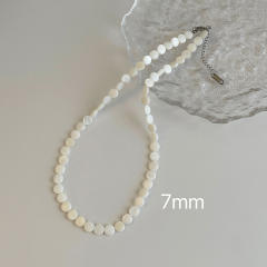 Boho holiday trend round shape shell choker necklace