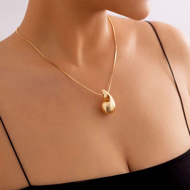 Concise chunky water drop popular necklace studs