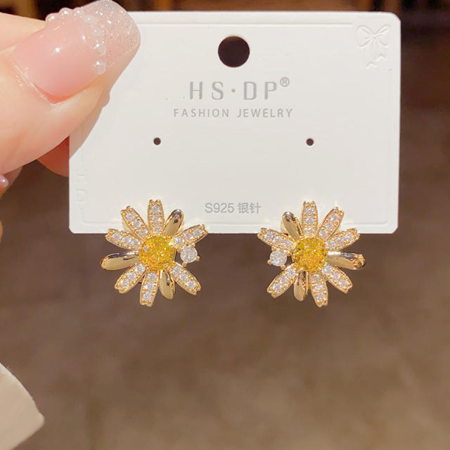 Summer diamond daisy flower copper studs earrings