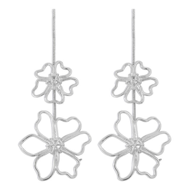 Vintage metal hollow flower choker necklace earrings