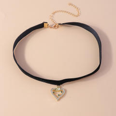 Delicate hollow heart velvet black choker necklace