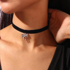 Vintage rhinestone bow black velvet choker necklace