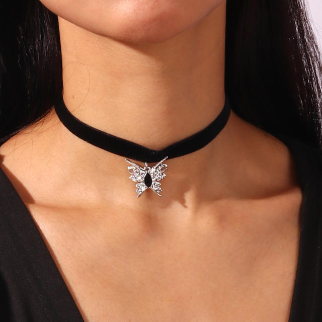 Vintage rhinestone butterfly velvet black choker necklace