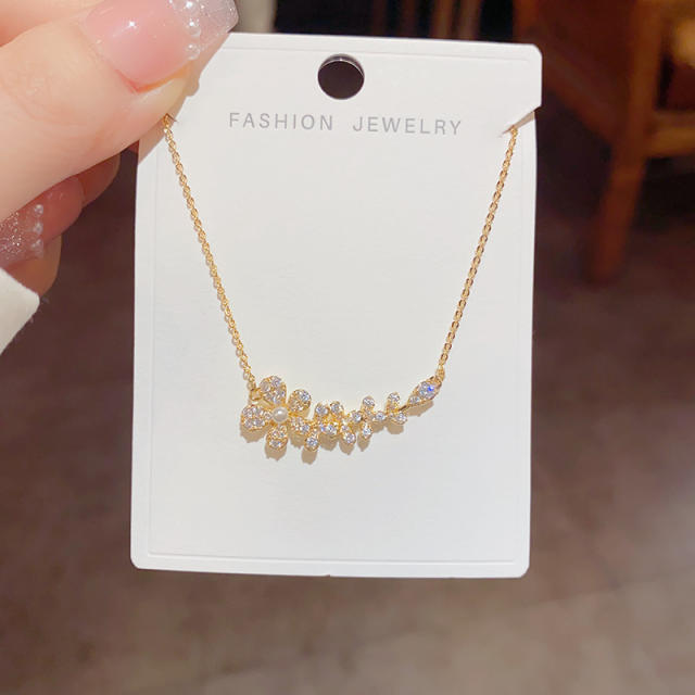 Korean fashion delicate cubic zircon flower dainty copper necklace