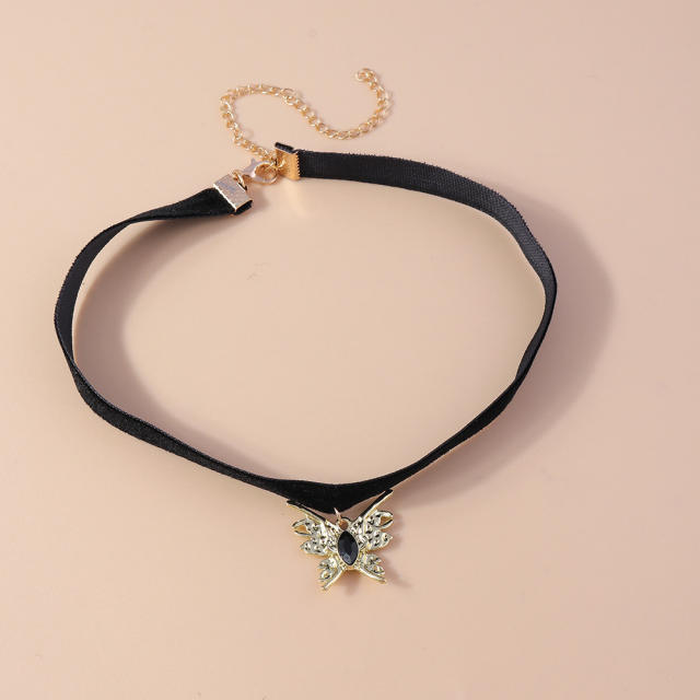 Vintage rhinestone butterfly velvet black choker necklace