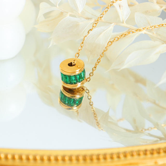Delicate emerald cubic zircon pendant stainless steel necklace