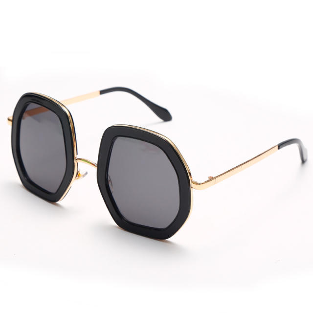 Occident fashion irregular shape women sunglasses