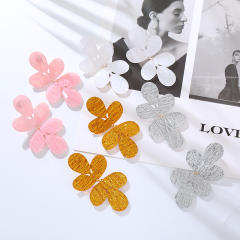 Natural acrylic leaf design earrings