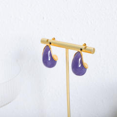Vintage resin drop shape chunky studs earrings