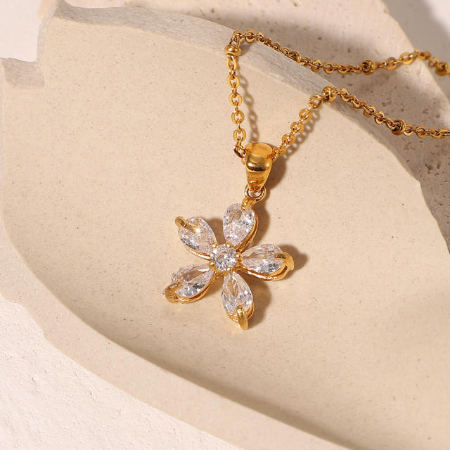 18KG stainless steel white CZ flower dainty necklace