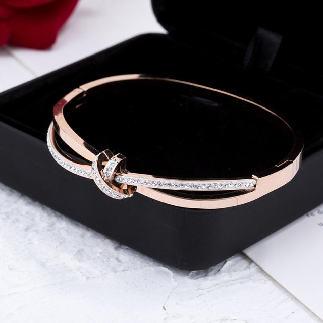 Delicate pave setting gem the bow shape stainless steel bangle bracelet