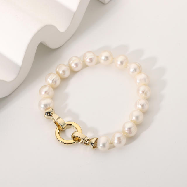 Elegant 14KG stainless steel water pearl toggle bracelet