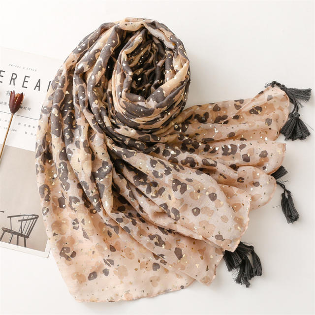 Summer classic leopard grain pattern fashion scarf