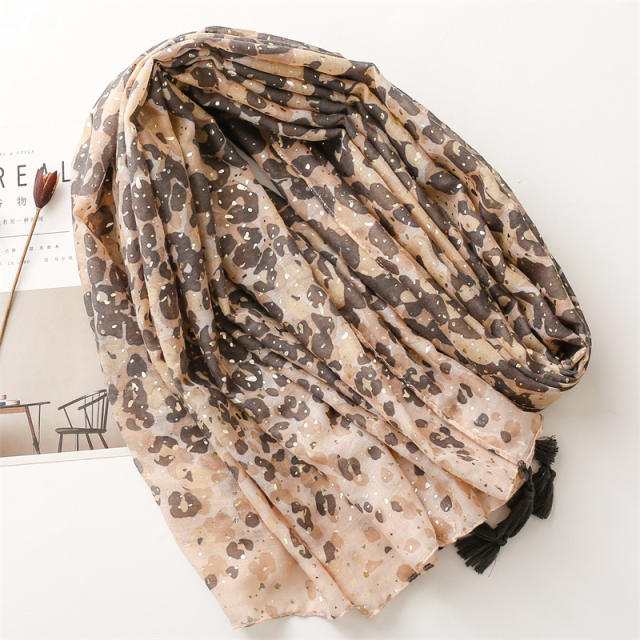 Summer classic leopard grain pattern fashion scarf