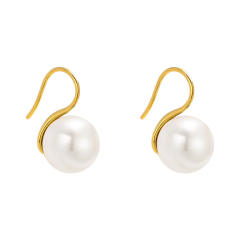 Chic white gray pearl earrings